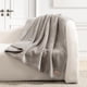 thumbnail image 5 of Manta UGG Whitecap de felpa suave, 127 x 177 cm, color gris claro, 5 of 8