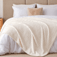 thumbnail image 2 of Frazada Acanalada 300 GSM Casa Nerola Blanco King 260 X 240 Cm, 2 of 11