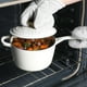 thumbnail image 3 of Sartén Crock-Pot de hierro fundido esmaltado de 3 litros con tapa de lino mate, 3 of 3