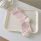 thumbnail image 1 of Xiao Hua 3 Pares de Calcetines de Tubo Medio Sueltos Rosa a Rayas, Calcetines Casuales Lindos de Cuello Redondo, Calcetines Diarios Suaves, Ligeros y Transpirables con un Estilo simple, Todo en una, 1 of 2