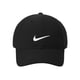 thumbnail image 2 of Gorra de golf Nike Standard negra ajustable de poliéster, 2 of 3