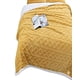thumbnail image 2 of Frazada Texturizada Con Sherpa 2 Plazas Amarillo, 2 of 4