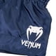 thumbnail image 4 of Pantalones cortos de Muay Thai Venum Classic azul marino/blanco - XS, 4 of 5