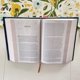 thumbnail image 5 of Biblia de estudio HarperCollins NVI Grace & Truth (tapa dura), 5 of 7