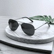 thumbnail image 3 of POLASUP LENTES DE SOL Un par de gafas grises anchas, 3 of 5
