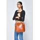 thumbnail image 2 of Cartera Sharo Tres en Uno Cuero Genuino Mochila/Portafolio/Bandolera, 2 of 7