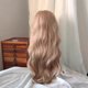 thumbnail image 2 of Xiao Hua Peluca de longitud media con diseño ondulado, cubierta para la cabeza, 1 peluca sintética resistente al calor, cabello rizado estilo bohemio chic, peluca protectora, peluca refinada., 2 of 3