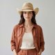 thumbnail image 1 of Sombrero Vaquero Tejido Estilo Cowboy Playa, Festival, Moda beige Talla Única, 1 of 5