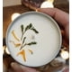 thumbnail image 2 of Vela Aromática Luz Nómade Verbena 40 g | Cera de Soya con Hojas Decorativas | Amaru, 2 of 3