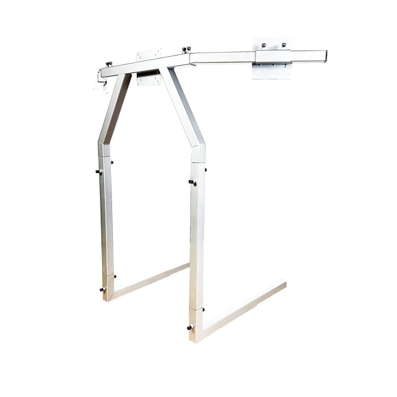 Soporte para triple monitor GTR Simulator GTA para 3 x 24 pulgadas