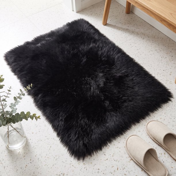 REGALWOVEN Alfombra de Área Suave y Peluda, Alfombras de Dormitorio Ultra Esponjosas, Alfombra Peluda Antideslizante para Habitación, Guardería, Dormitorio Negro 35" x 24"