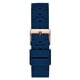 thumbnail image 2 of Reloj GUESS U1157L3 en tono oro rosa y silicona azul icónica, 2 of 3