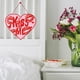 thumbnail image 2 of 1 pieza de decoración del Día de San Valentín, decoración de puerta en forma de corazón, decoración de pared, letrero colgante del Día de San Valentín, puerta de entrada familiar, fiesta, 2 of 5