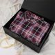thumbnail image 4 of Caja de Regalo MUMUPACK 15 unidades 30x30x15 cm Negra Magnética, 4 of 7