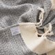 thumbnail image 5 of Toalla de mano BAY LAUREL 38 x 66 cm Gris – Pack de 2, 5 of 9