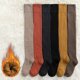 thumbnail image 2 of Xiao Hua Botas y Calcetines Tejidos de Algodón para Mujer, Calcetines Largos Gruesos de Color Sólido hasta la Rodilla, Talla Única, Amarillo, 1 Par, 2 of 4