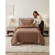 thumbnail image 5 of Cubrecama Plush con Chiporro Plaza y Media Diseño Premium, 5 of 6