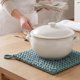 thumbnail image 2 of REGALWOVEN 1 Pcs Agarradores de Ollas, Trivets Resistentes al Calor, Almohadillas Antideslizantes para Cocina Cocinando Verde Oscuro 7.5*7.5in, 2 of 6