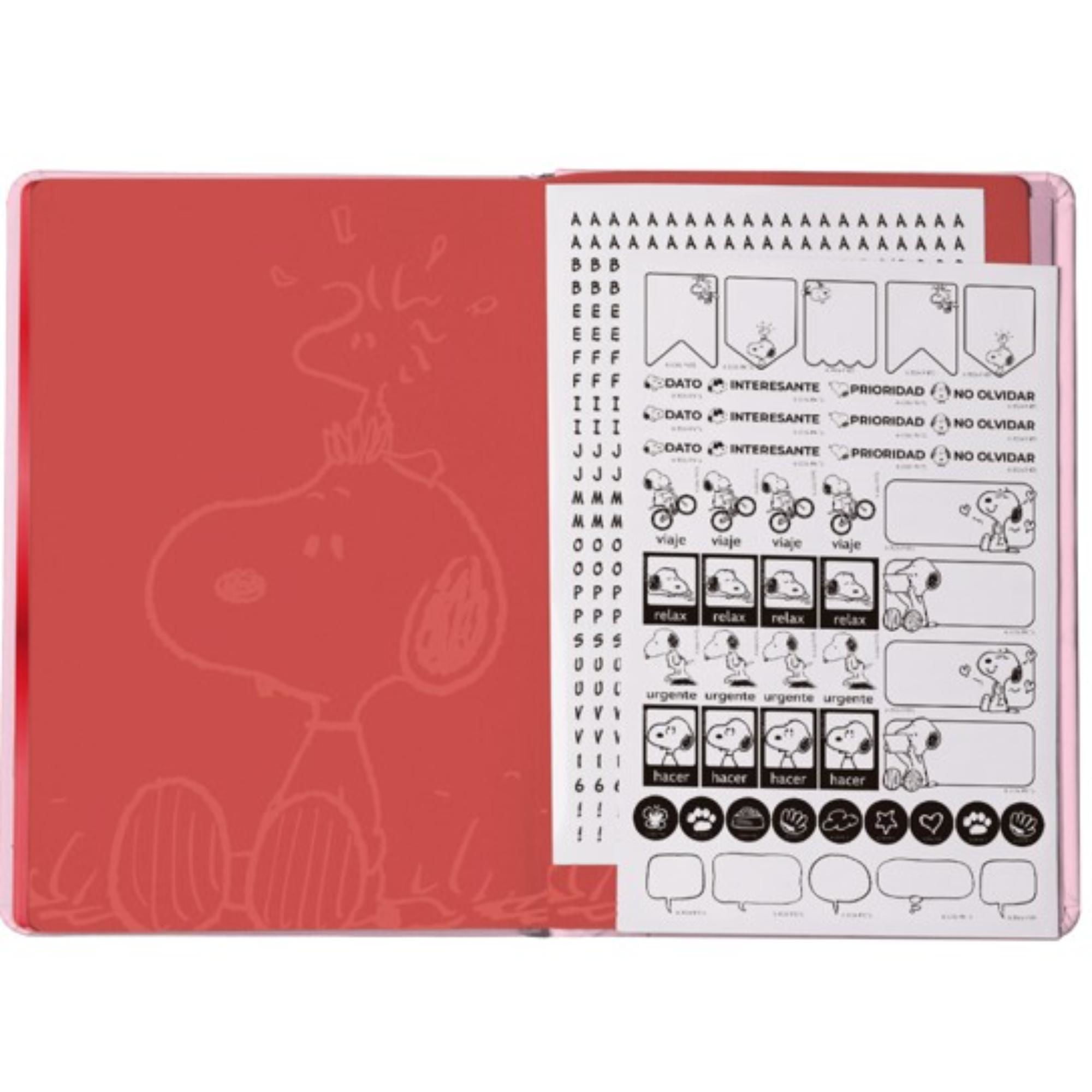 Libreta Tapa Dura Snoopy Mooving