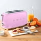 thumbnail image 2 of Tostadora Smeg 50's Retro de 4 rebanadas rosa con 6 niveles de dorado, 2 of 6