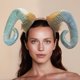 thumbnail image 2 of Diadema HMS Superlite RAM Horns color canela pintada a mano, 2 of 4