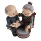 thumbnail image 1 of resina figurita pareja de ancianos felices antigua vida edad lavado de pies decoración para el hogar, 1 of 5