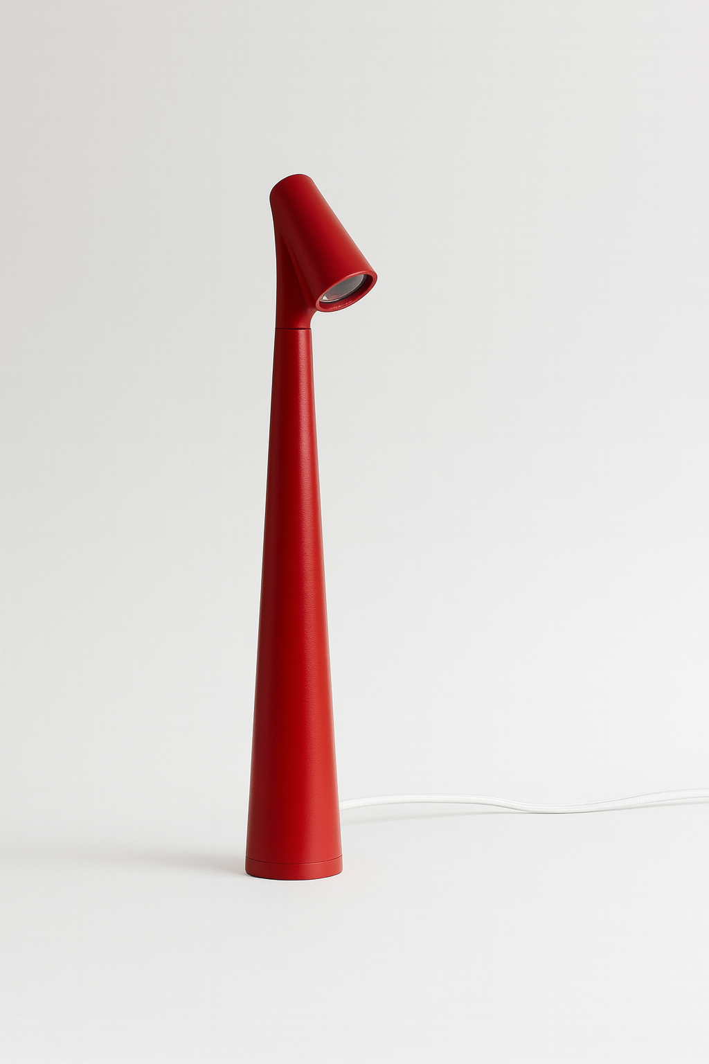 Serena Studio - Lampara De Mesa Recargable Por Usb-C Modelo Stiletto