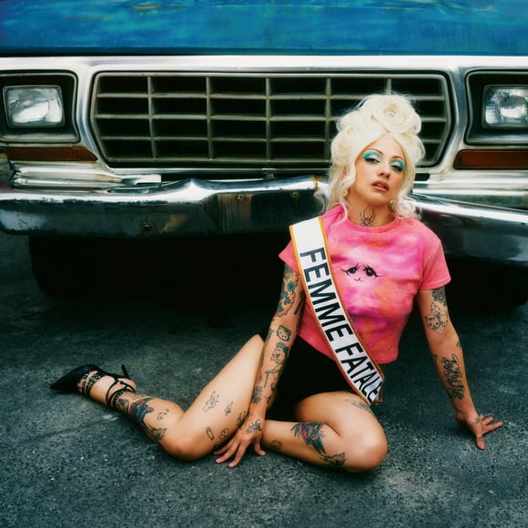 Álbum FEMME FATALE de SONY MUSIC
