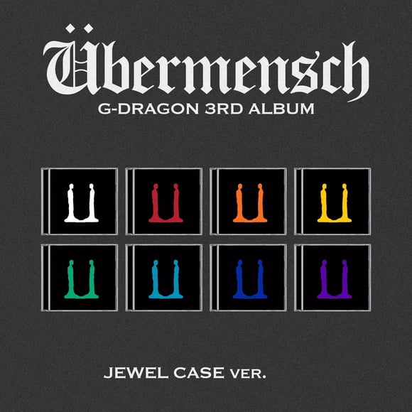 Álbum musical Ubermensch en estuche Jewel Case con libreto de 24 páginas + 2 fotocards