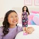 thumbnail image 2 of Muñeca Barbie Fashionistas Style #251 con cabello castaño, 2 of 6
