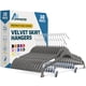 thumbnail image 1 of Perchas de terciopelo para faldas Lifemaster con clips ajustables, paquete de 30, 1 of 9