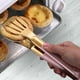 thumbnail image 3 of Pinza de Cocina Acero Inoxidable 23 cm Rosa, 3 of 3