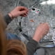 thumbnail image 4 of Puzle de cristal 3D BePuzzled La luna resplandeciente brilla en la oscuridad, 4 of 8
