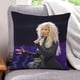 thumbnail image 1 of Nicki Minaj Fundas de almohada de terciopelo con tema, regalos de funda de almohada, decoración para el hogar, cojín de lanzar, regalo de cumpleaños para fans y parejas. 40cm x 40cm., 1 of 6