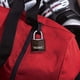 thumbnail image 2 of Candado con llave Padlock Master Lock 131Q, negro, para exteriores, paquete de 4, 2 of 5