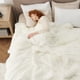 thumbnail image 5 of Manta Bedsure, suave, crema, tamaño queen, esponjosa, peluda, para invierno, 5 of 9
