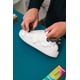 thumbnail image 2 of Set de limpieza para zapatillas, 2 of 3
