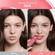 thumbnail image 5 of Tinte Labial 2aN Cherry Bite 4,5 ml Brillo Alto y Efecto Rellenador, 5 of 8