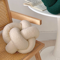 Santú Home & Deco - Cojin Nudo Crema Bouclé Deco