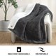 thumbnail image 4 of Manta UGG Nita, cálida, reversible, gruesa, 50 x 70 cm, 4 of 8