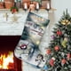 thumbnail image 1 of Annie y Carola Tema: Calcetines de Navidad, fino lino blanco para colgar en escaleras y chimenea, decoración navideña para el hogar, regalo de Navidad.54cm×38cm, 1 of 5