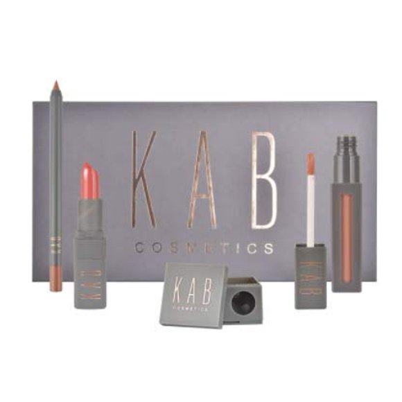 Kit de Labios KAB Cosmetics Undress Me con Lápiz de Labios, Barra de Labios y Brillo