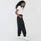 thumbnail image 4 of Pantalón Mujer Negro Jogger Cargo Cinturón Corona, 4 of 5