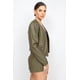 thumbnail image 4 of Conjunto de Chaqueta y Shorts con Botones Laterales Detallados, 4 of 5