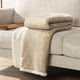thumbnail image 5 of Manta PAVILIA Melange Cream Sherpa 130 x 150 cm para sofá, 5 of 9
