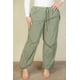 thumbnail image 1 of Saronite Pantalón Paracaídas con Cintura Elástica y Cordón Ajustable, Dos Bolsillos Delanteros, Color Verde Oliva (para Mujer), 1 of 4