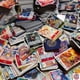 thumbnail image 4 of Caja de Refuerzo del Juego de Cartas Coleccionables One Piece con 100 Cartas + 7 Cartas Holográficas, 4 of 9
