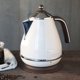 thumbnail image 3 of Hervidor De Longhi Icona Vintage Beige, 3 of 6