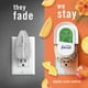 thumbnail image 4 of Ambientador Febreze Plug In Hawaiian Aloha con aroma a aloha, 26 ml, paquete de 3, 4 of 8