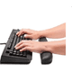 thumbnail image 1 of Apoya muñeca teclado genius pad negro, 1 of 3